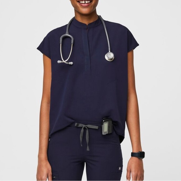Rafaela Oversized Scrub Top - Picture 1 of 3